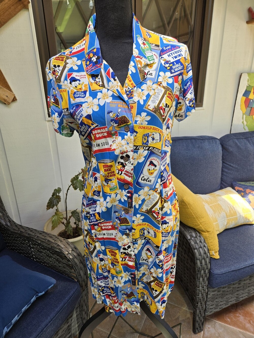 Disney's Mickey Mouse Dress By Reyn Spooner - Size M - Picture 1 of 5
